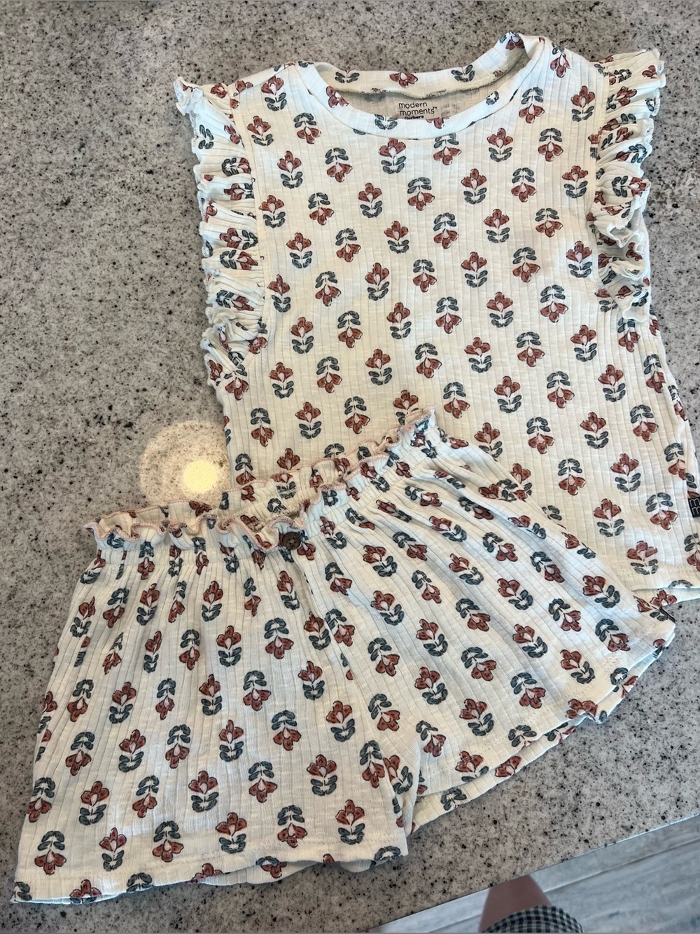 Modern Moments outfit matching set little girl 5T shorts shirt